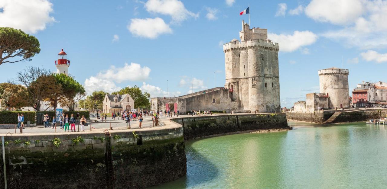 Charmant Cocon Iode Cosy Equipe, Baigne De Lumiere, Situe Au Coeur De La Rochelle A 1Min A Pied Du Marche Central Avec Tv Et Wifi 외부 사진