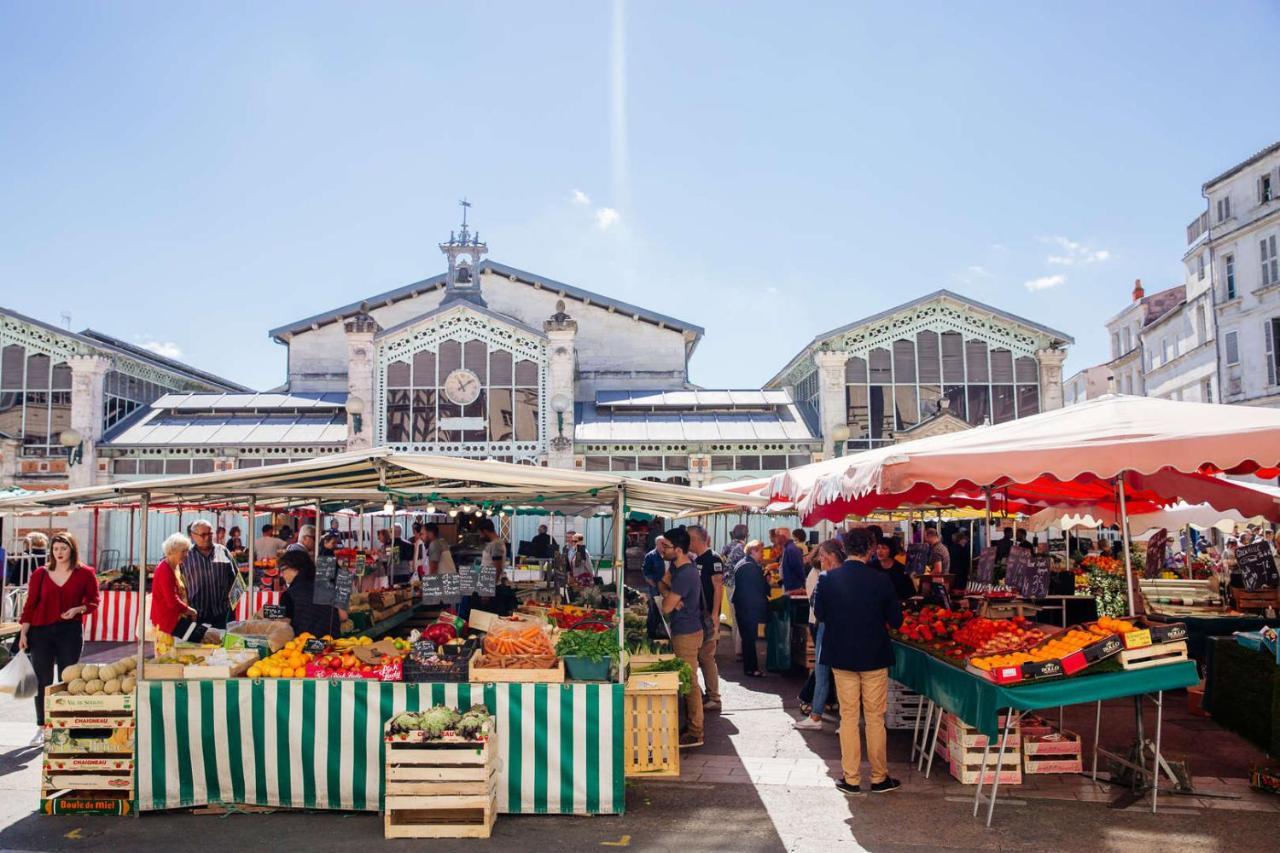 Charmant Cocon Iode Cosy Equipe, Baigne De Lumiere, Situe Au Coeur De La Rochelle A 1Min A Pied Du Marche Central Avec Tv Et Wifi 외부 사진